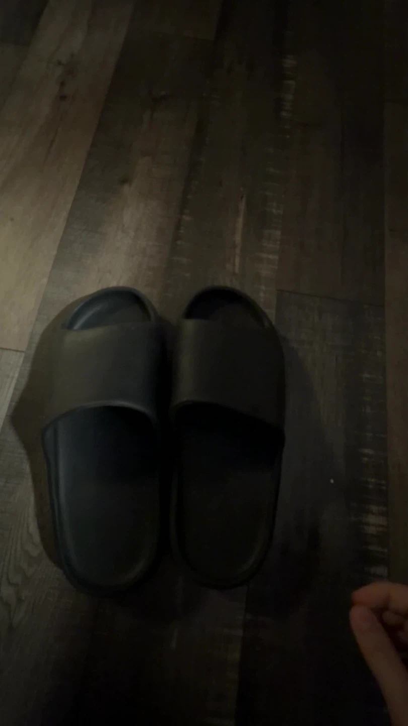 Black Slides - Size 8