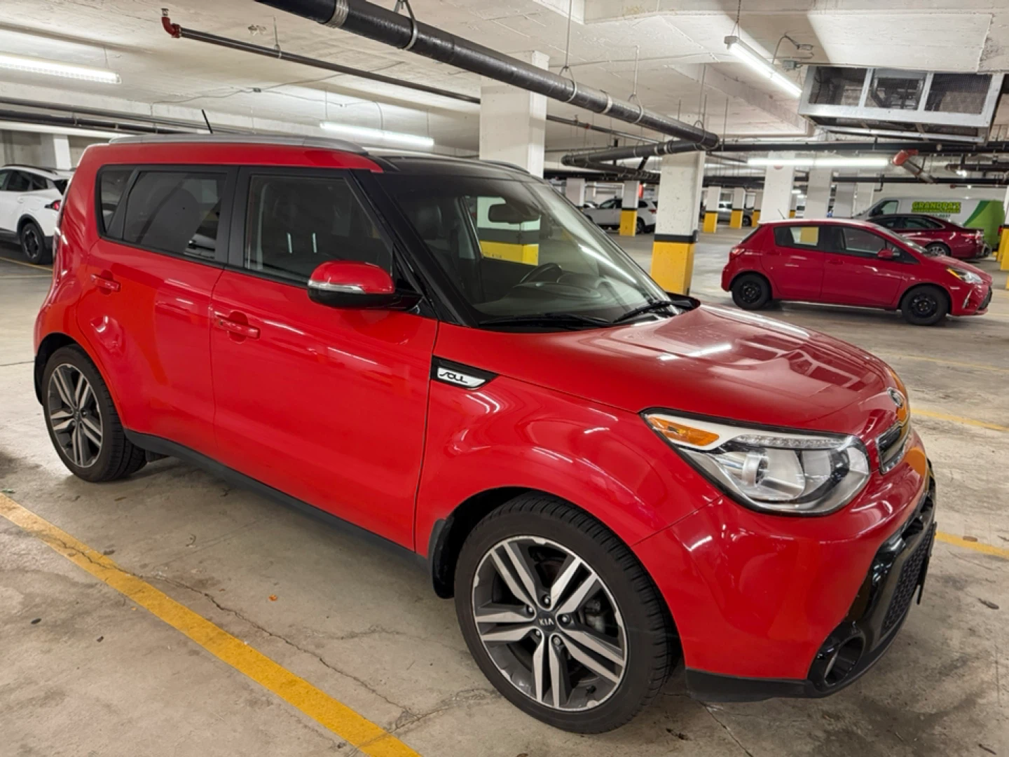 Red Kia Soul SX - photo 3