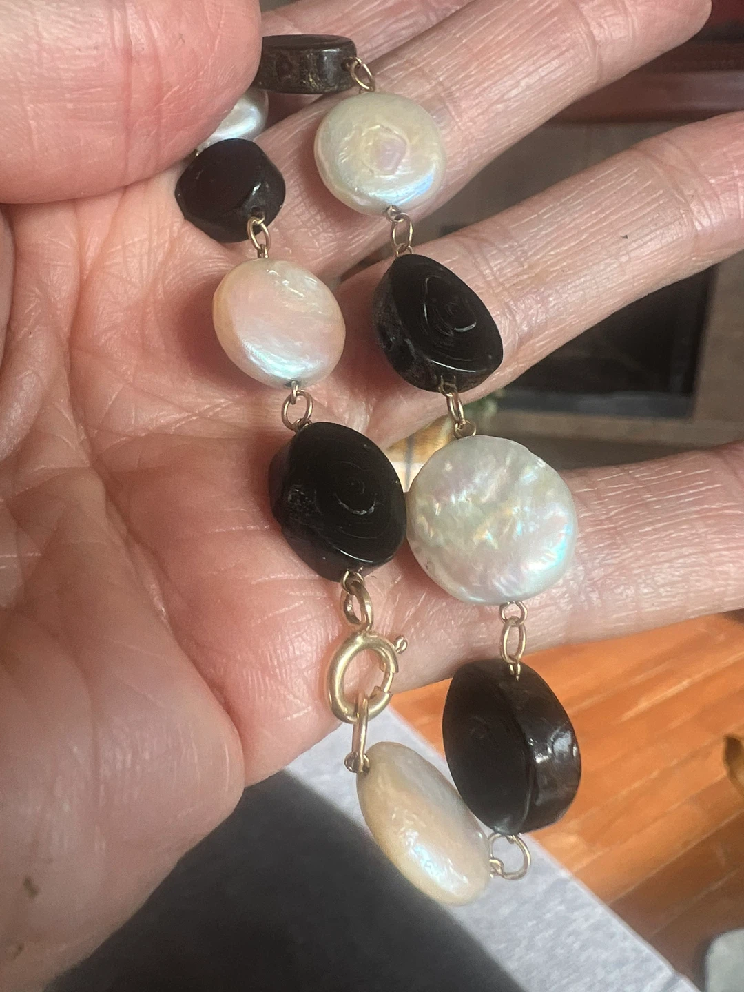 14 k  Ocean Dew Coin Pearl and black coral  Bracelet - photo 2