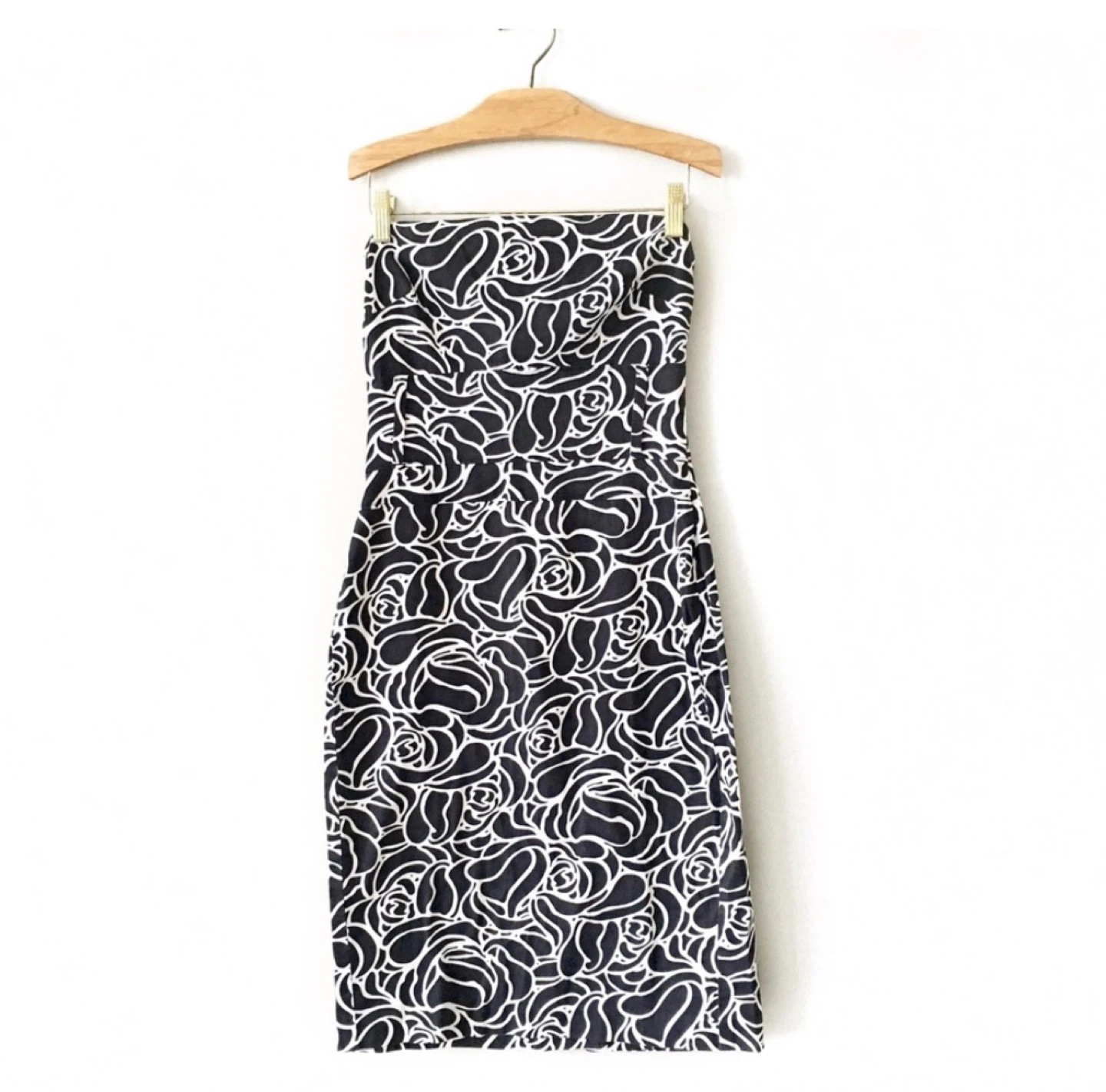 Guess: Black & White- Strapless Dress -Size 3
