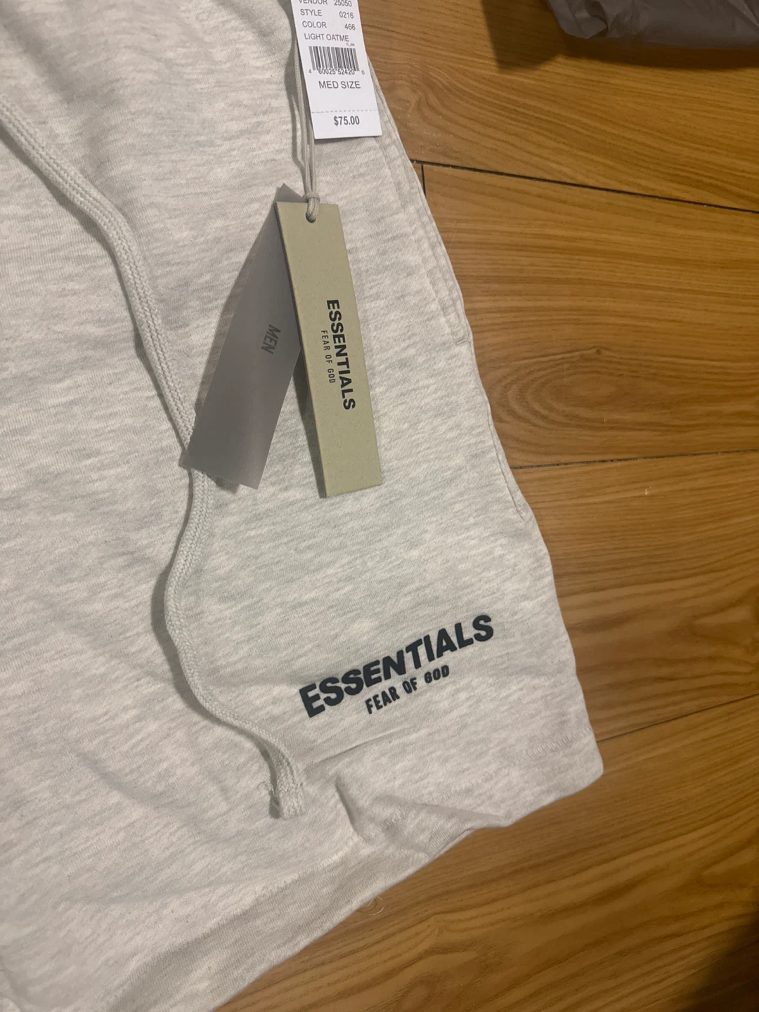 ESSENTIALS Fear of God Light Grey Sweat Shorts Size M - photo 4