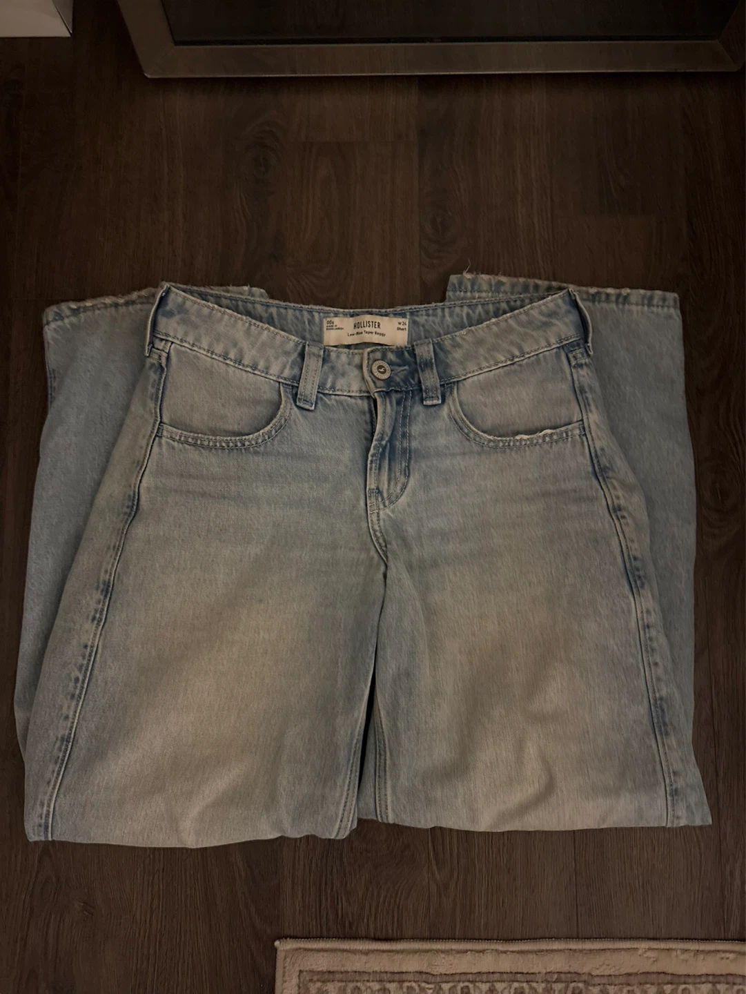 Hollister Low Rise Baggy Jeans - Size 0