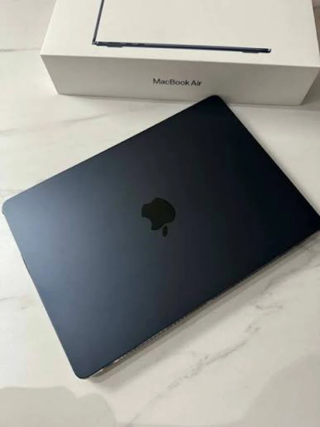 Apple MacBook Air M2, 2022, 13.6-inch, 8GB RAM, 245GB Storage