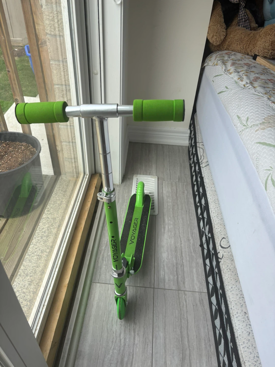 Green Voyager Scooter