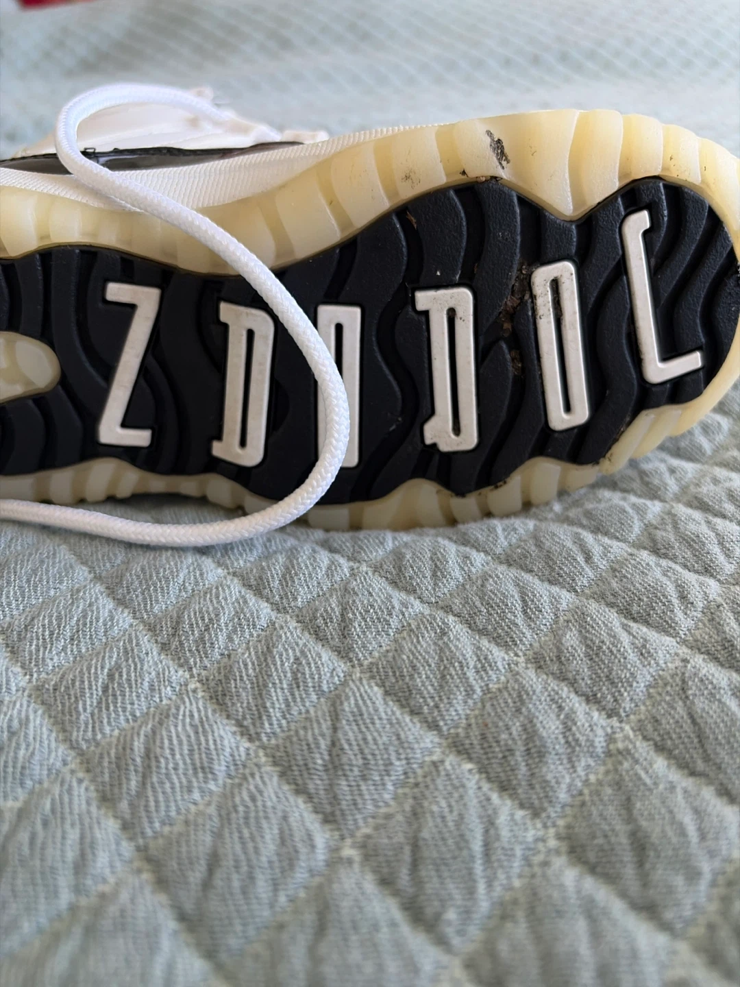 Jordan 11 Retro "Concord" Boys Size 13C - photo 2