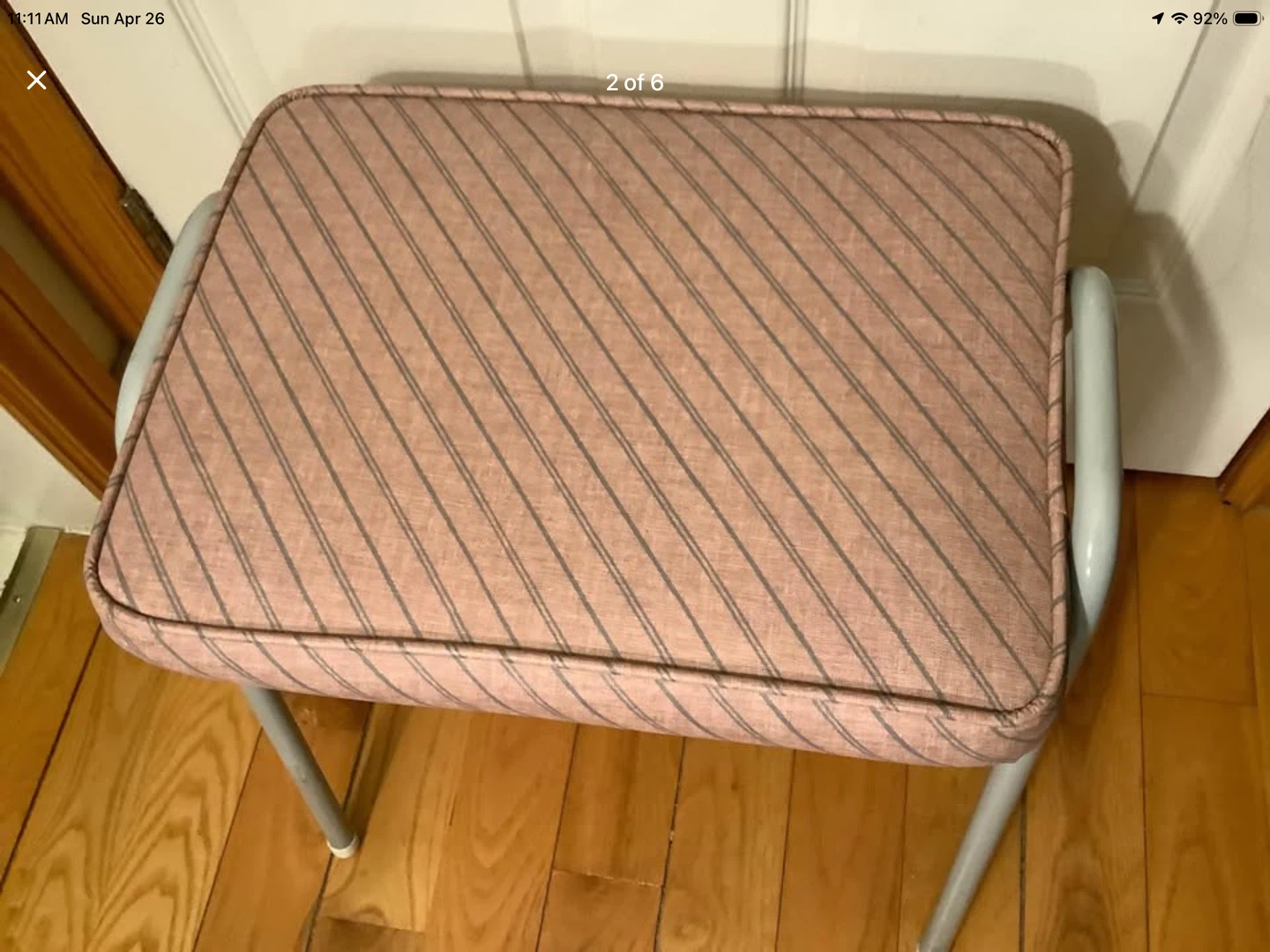 Vintage Cushioned Chrome Stool 🐞 - photo 2