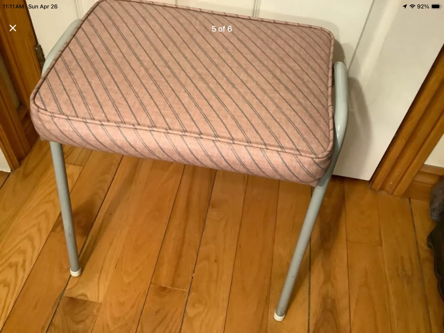 Vintage Cushioned Chrome Stool 🐞 - photo 5