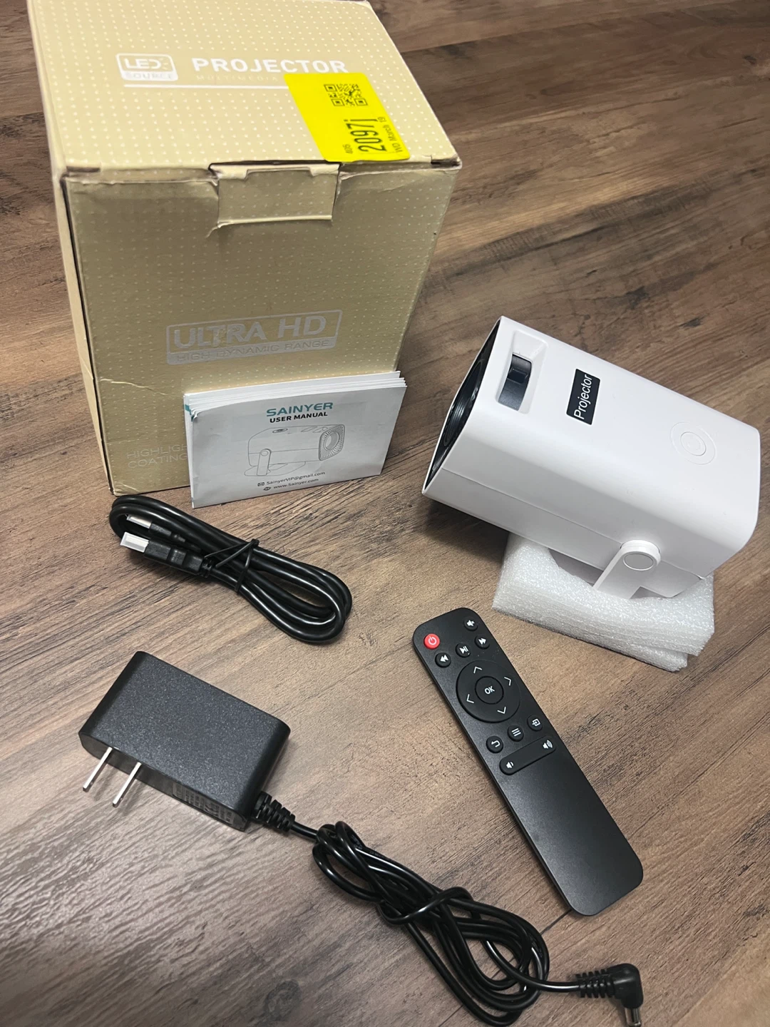 SAINYAR LED Projector - photo 2