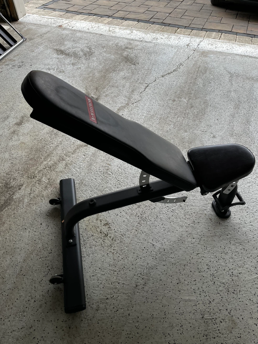 X-FITNESS Adjustable Weight Bench - photo 2