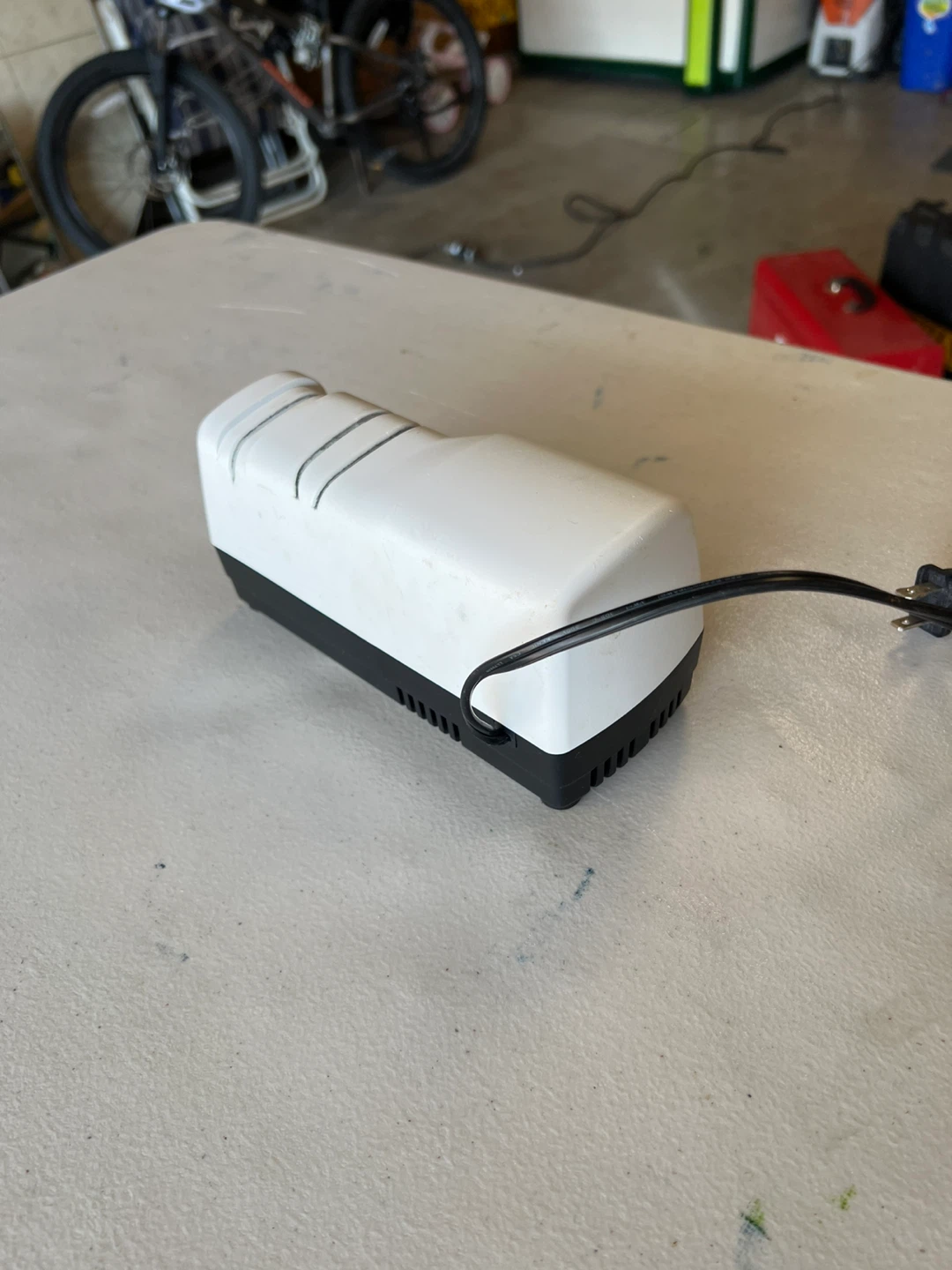 Electric Knife Sharpener - photo 3