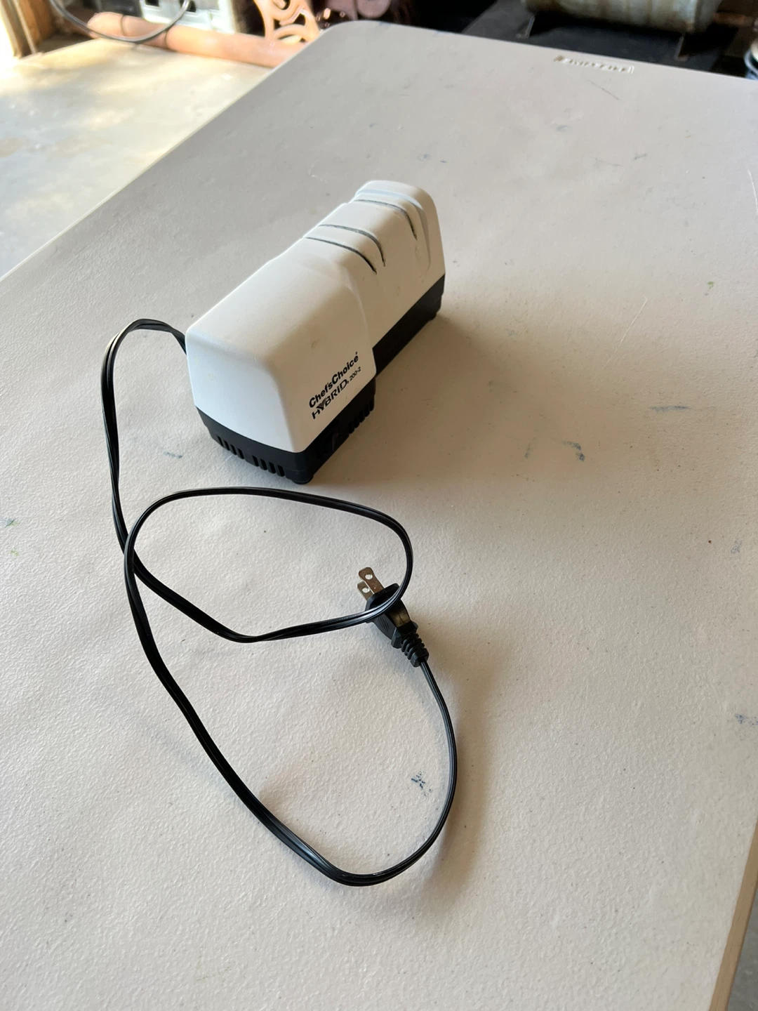 Electric Knife Sharpener - photo 2