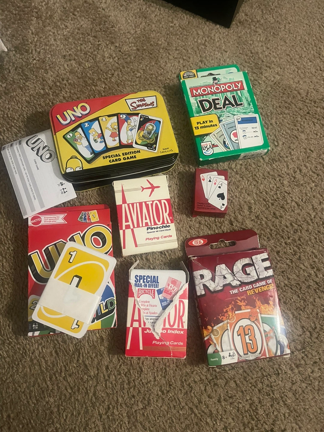 UNO The Simpsons Special Edition Card Game Tin
