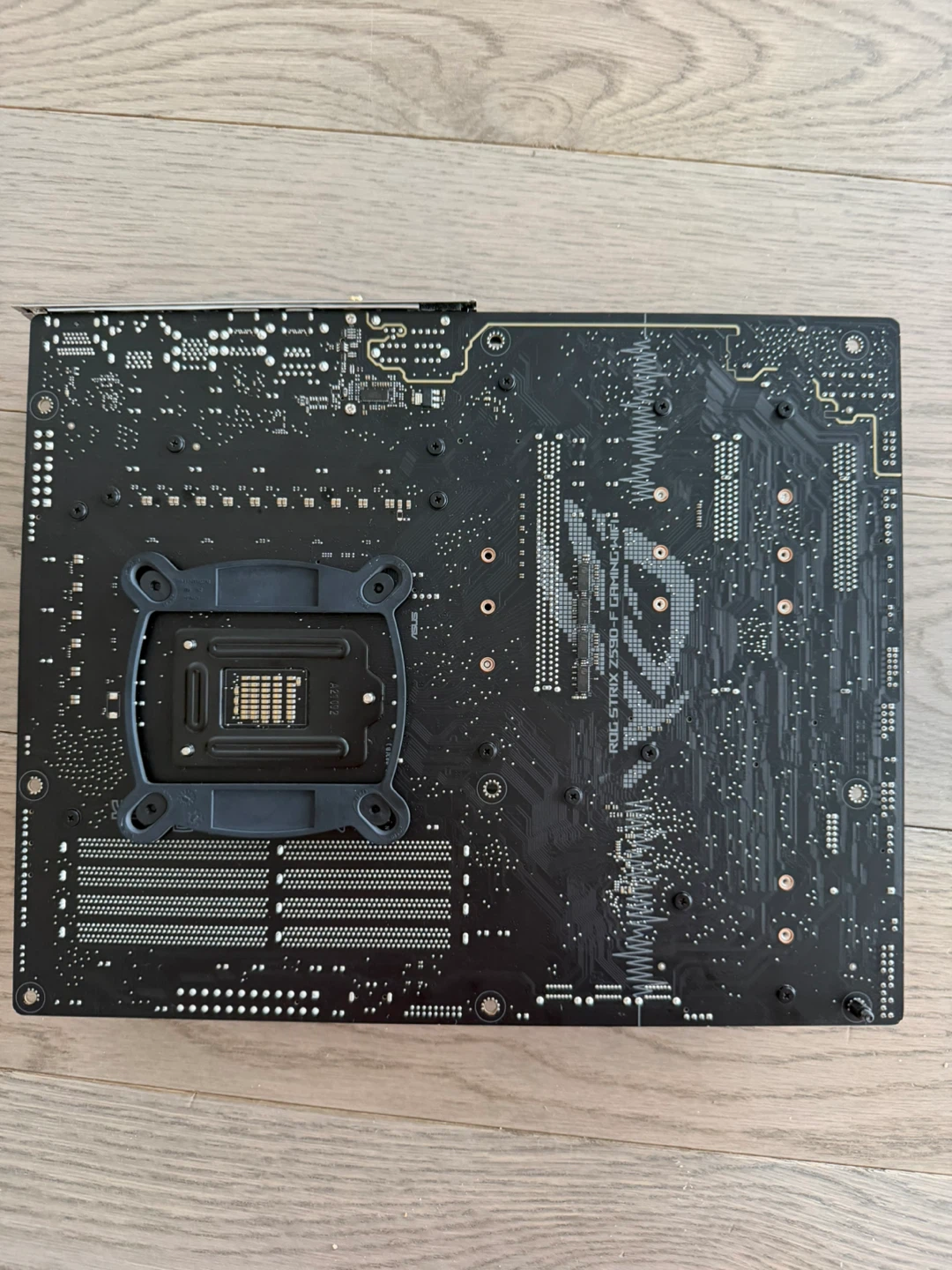 ASUS ROG STRIX Z390-F GAMING Motherboard - photo 2