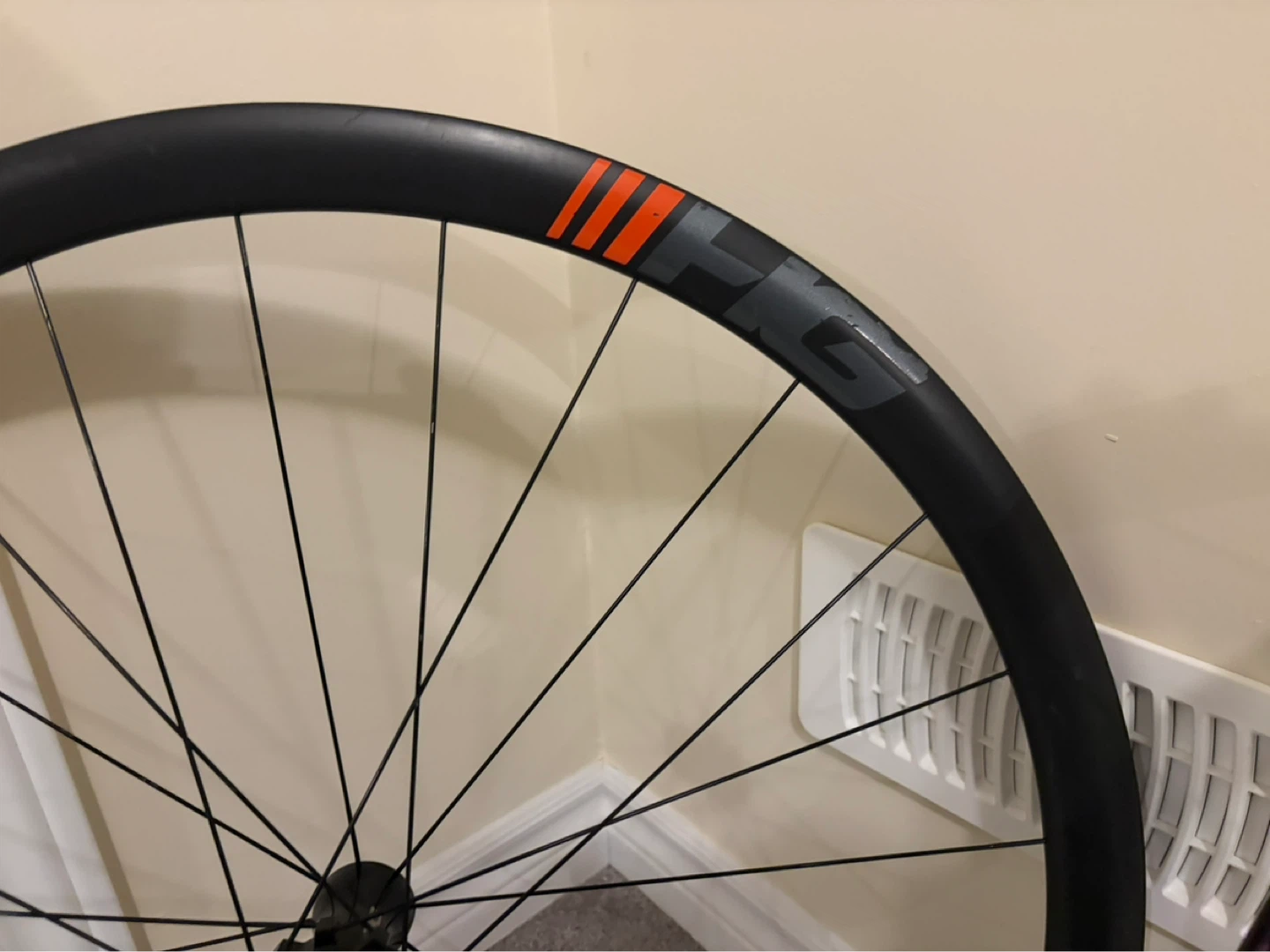 Hollowgram 35 Carbon Wheelset - photo 5