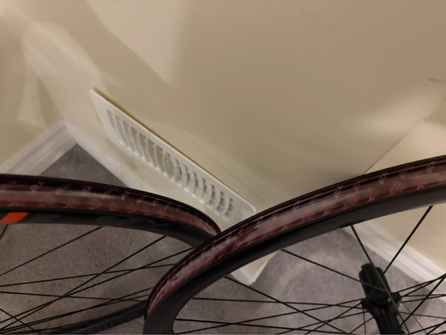 Hollowgram 35 Carbon Wheelset - photo 3