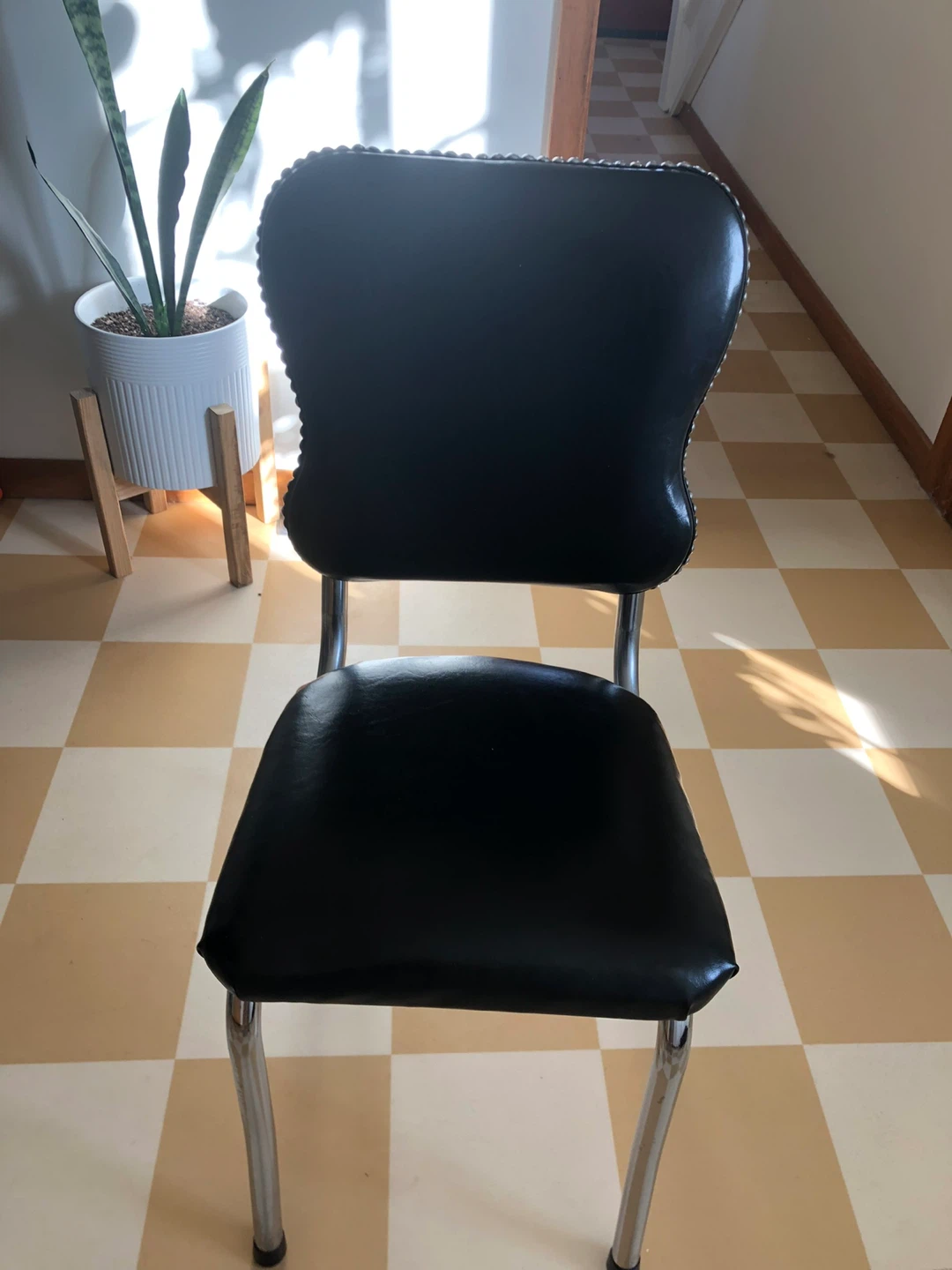 Retro 50’s Diner Table and Six Chairs - photo 3
