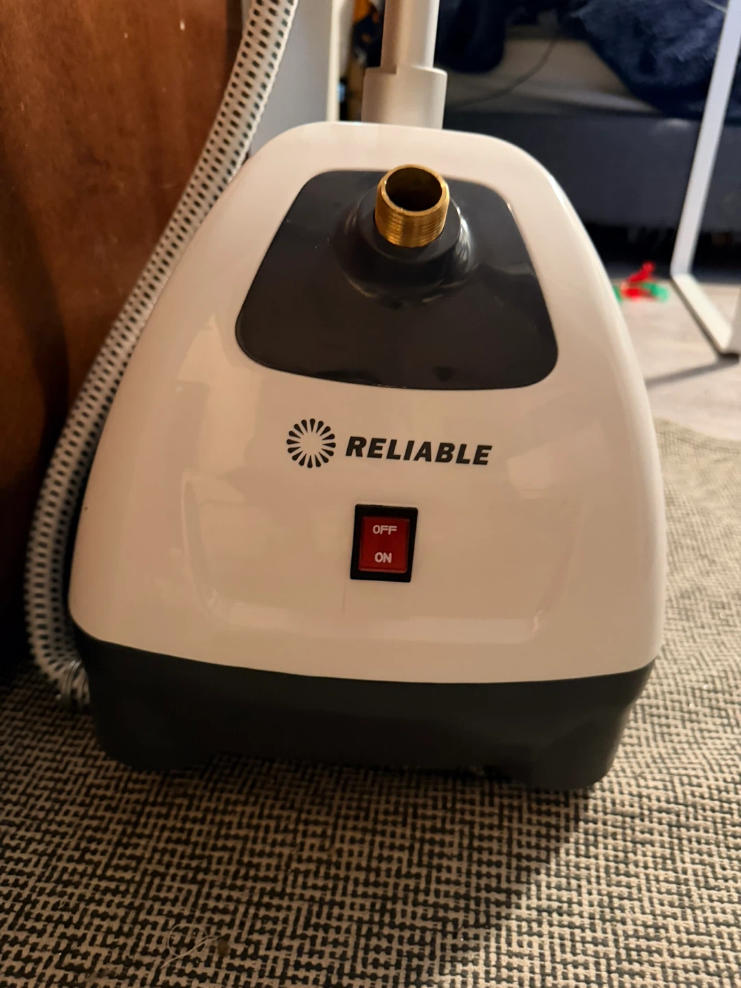 Reliable VIVIO 550GC Garment Steamer - photo 5