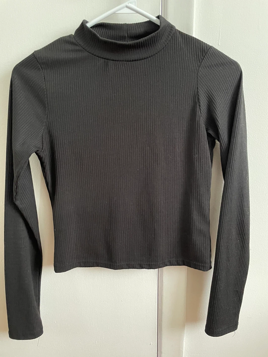 Olivia Rae Black Ribbed Crop top 🖤