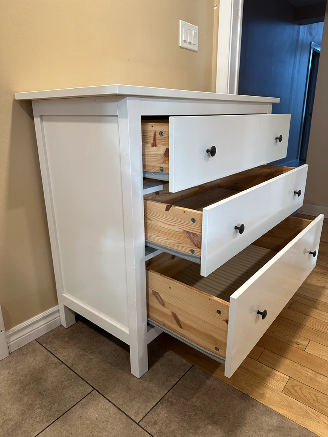 White IKEA Hemnes Dresser (CAN DELIVER) - photo 3