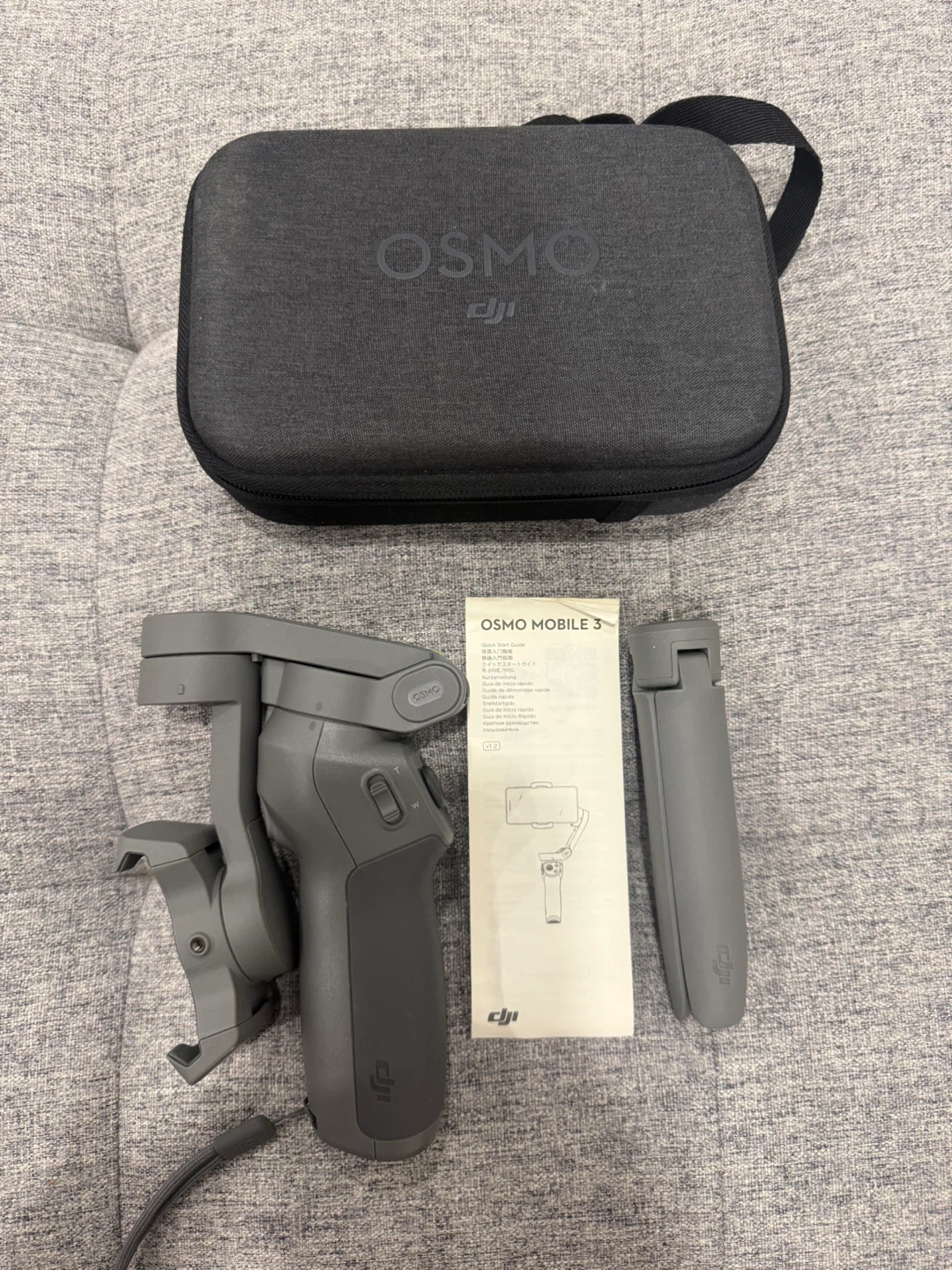 DJI Osmo Mobile 3 Gimbal Stabilizer Bundle (Case + Tripod)