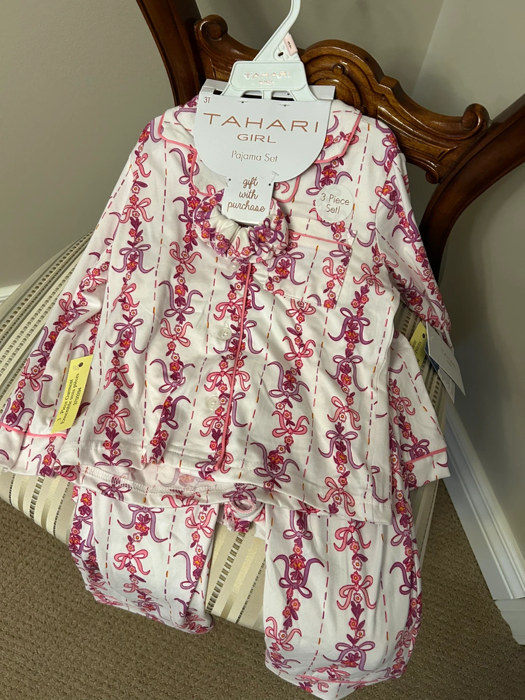 ADORABLE 4 PIECE SIZE 3T LIGHTWEIGHT PJ’S (SEE LISTING)