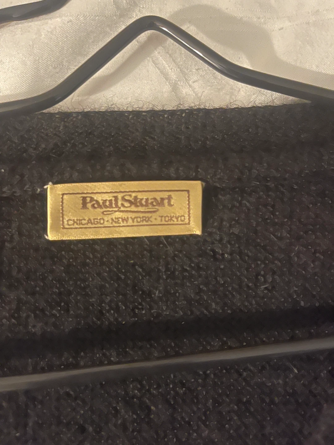 Paul Stuart Black 100% Alpaca V-Neck Sweater - Large