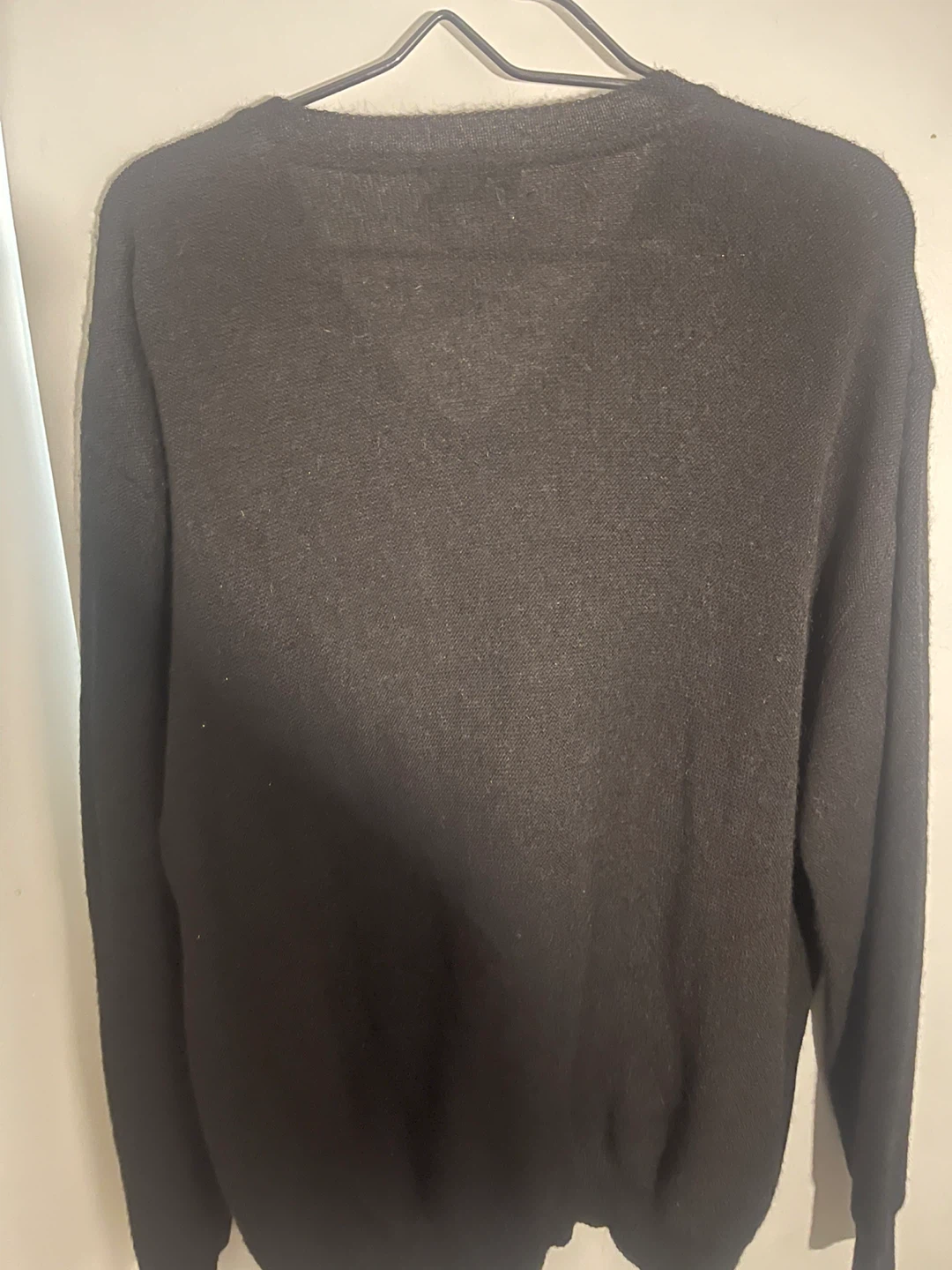Paul Stuart Black 100% Alpaca V-Neck Sweater - Large - photo 4
