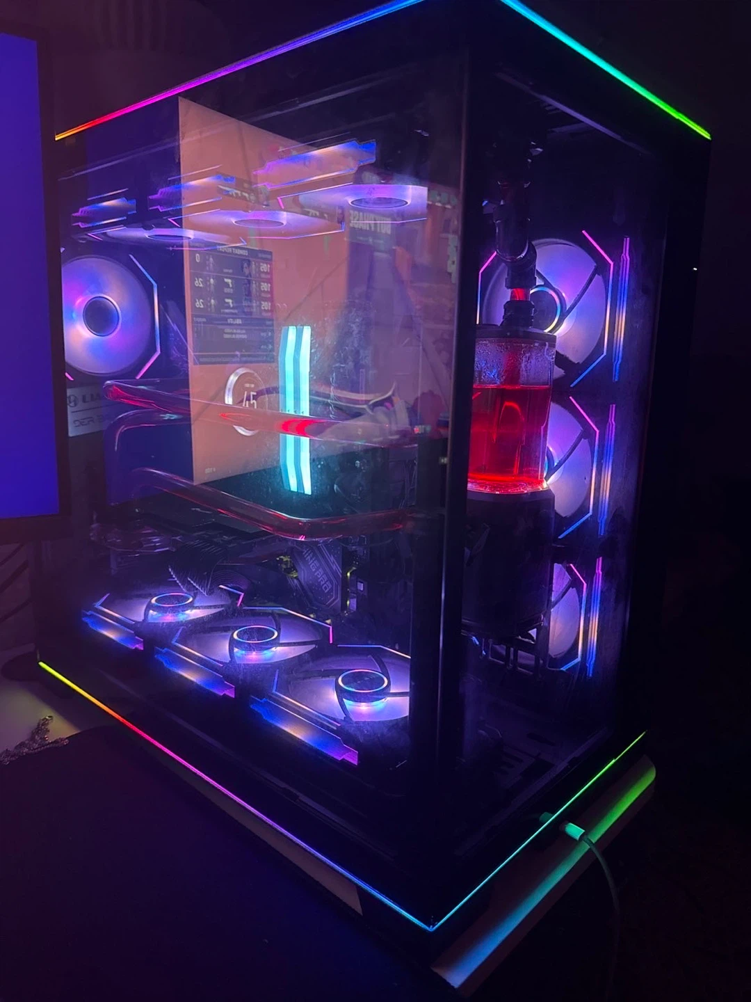 Custom Gaming PC with Water Cooling - photo 4