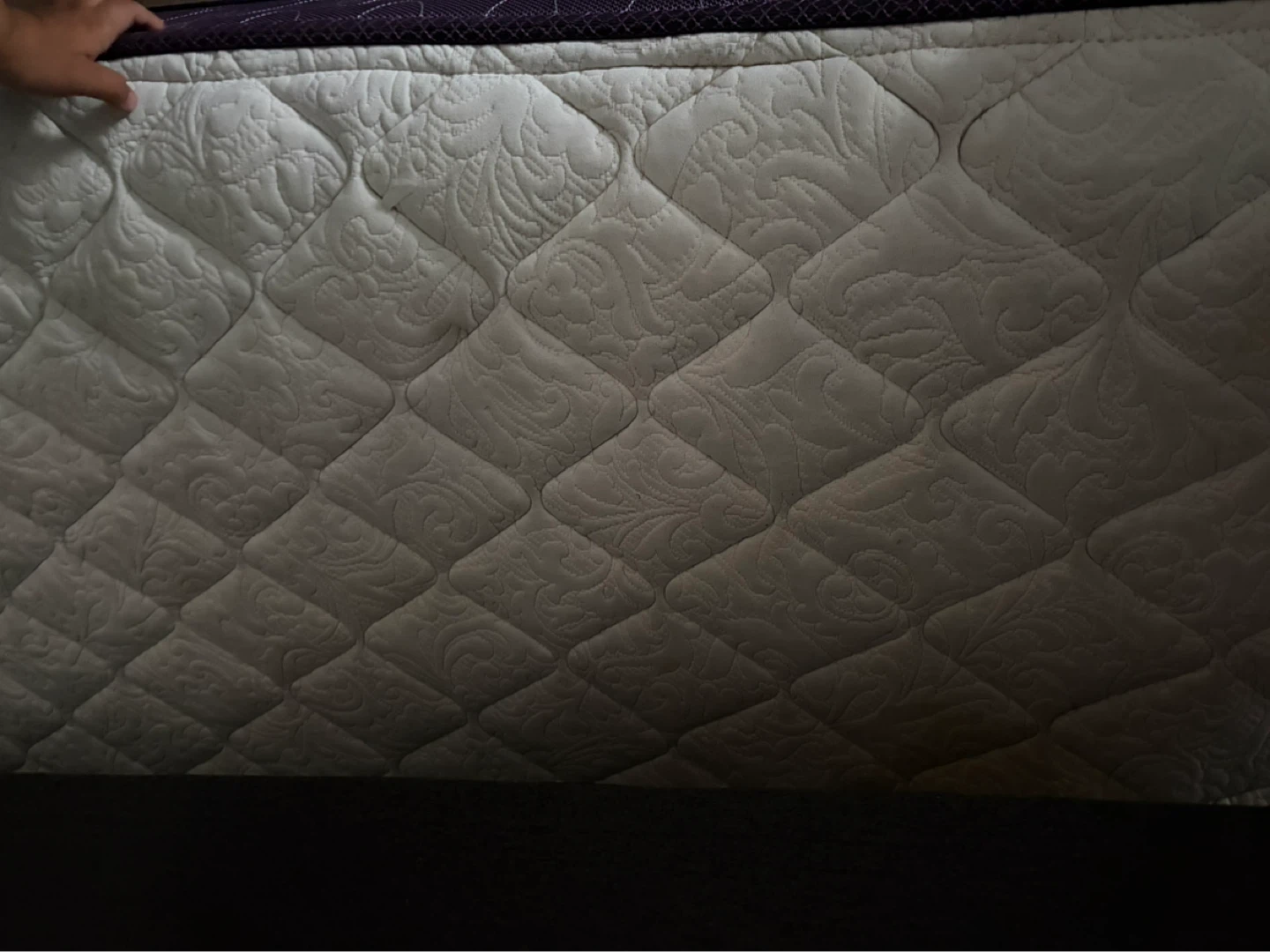 Queen mattress 10” free - photo 3