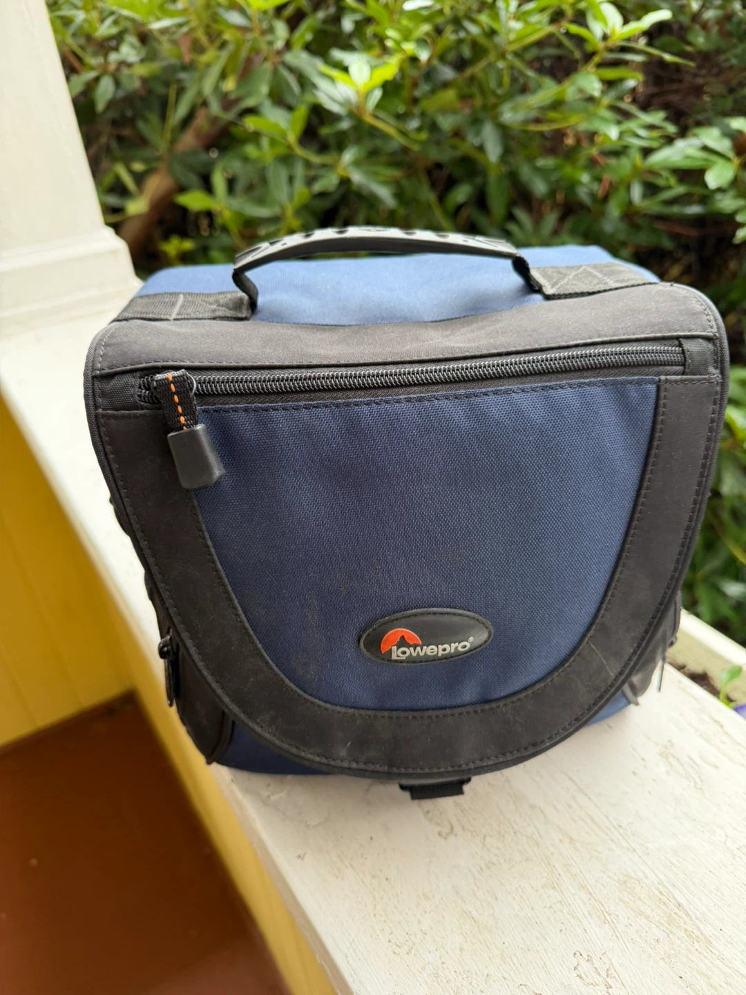 Lowepro Nova 3 AW Camera Bag