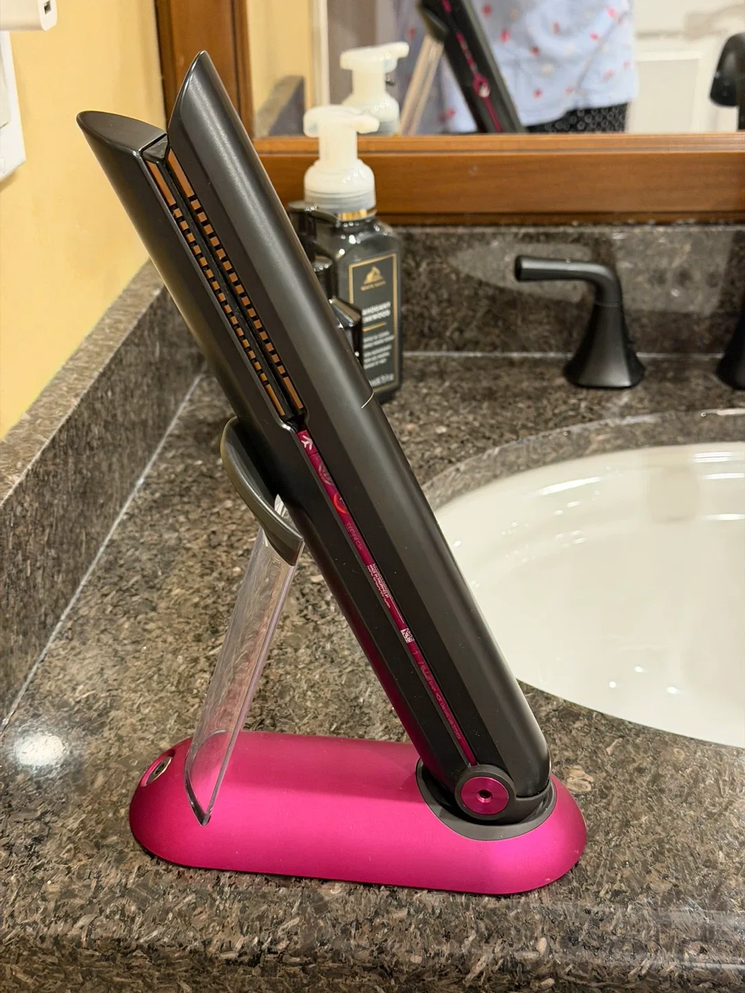 Dyson Corrale Straightener- hardly used - photo 4
