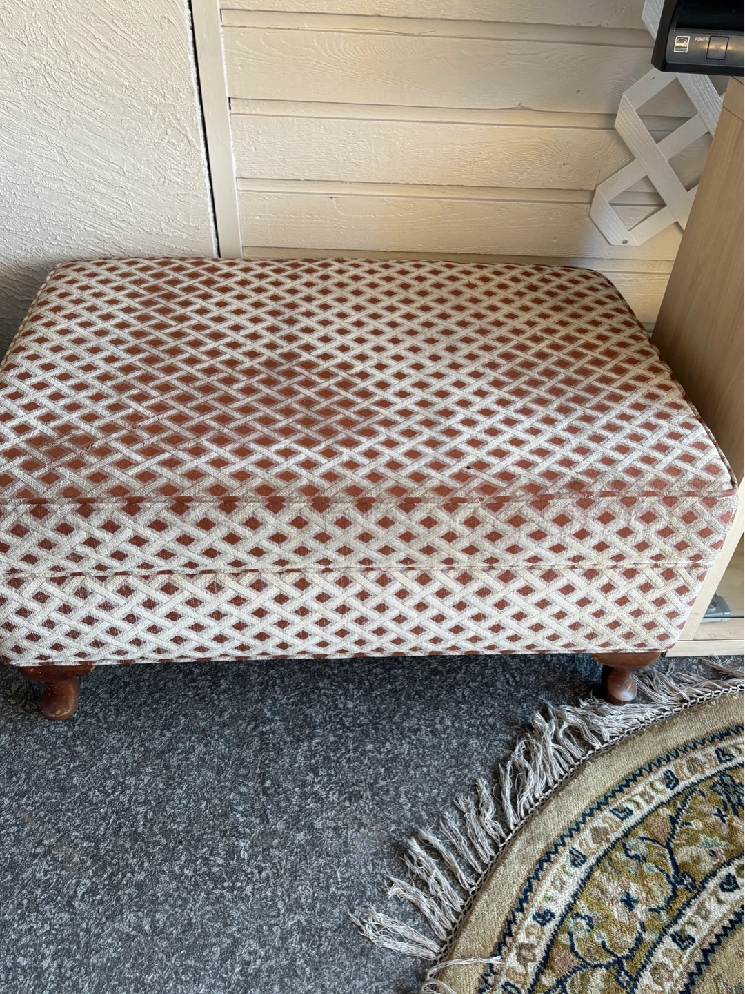 Vintage Upholstered Accent Chair with Ottoman - photo 3