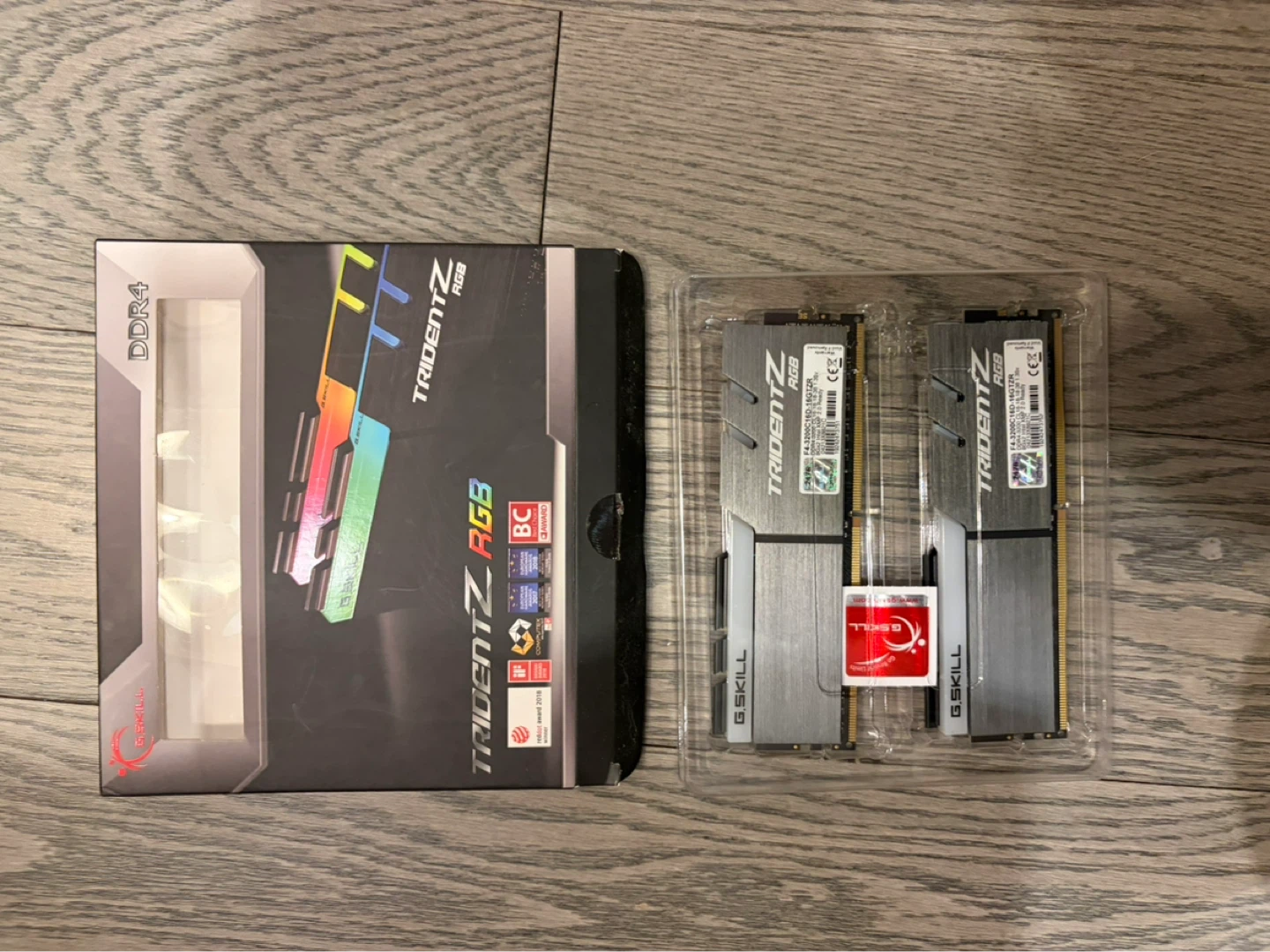 G.SKILL Trident Z RGB DDR4 16GB (2x8GB) 3200MHz CL16 RAM