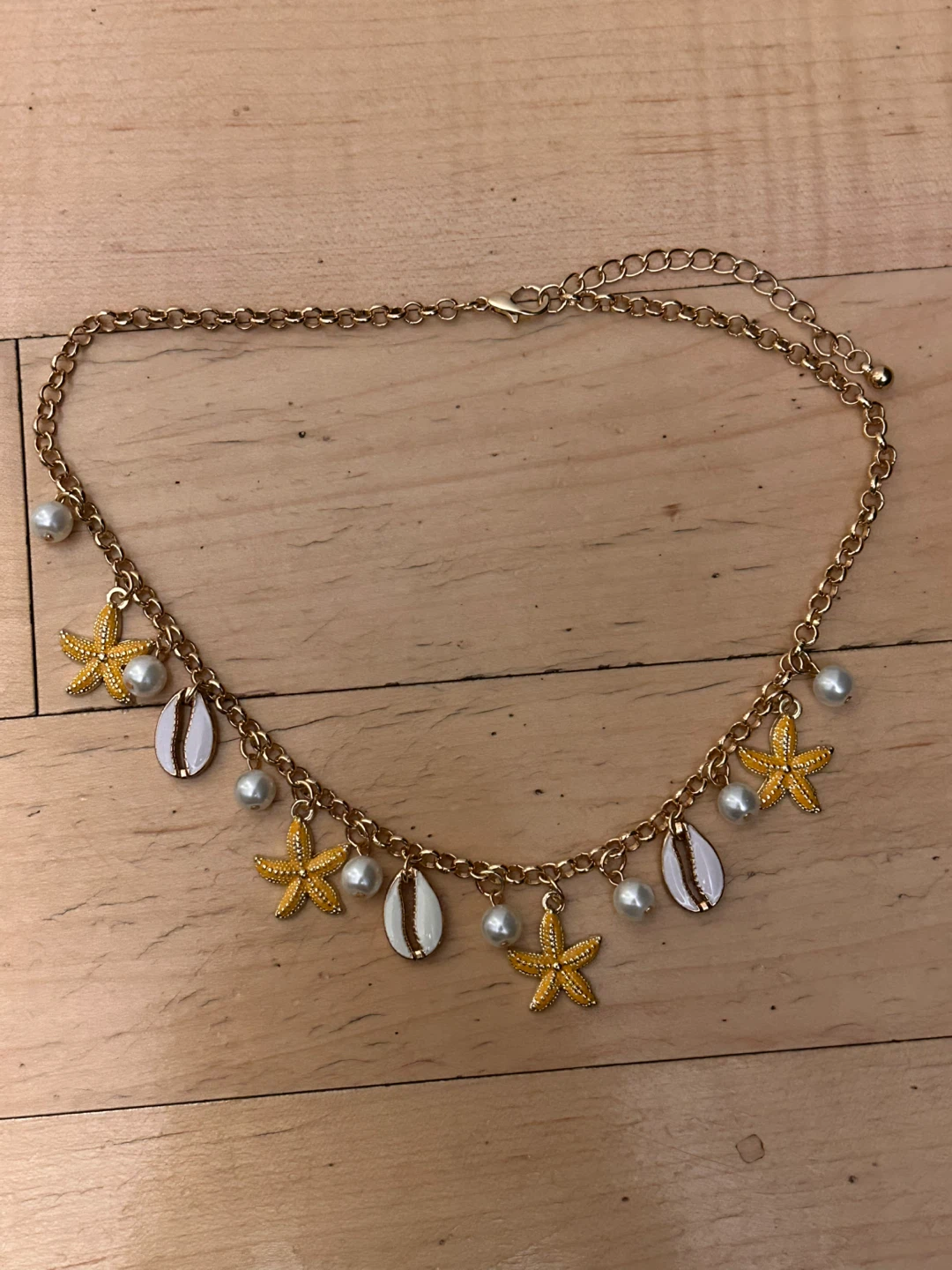 Gold-tone Charm Necklace with Seashells and Starfish - photo 2