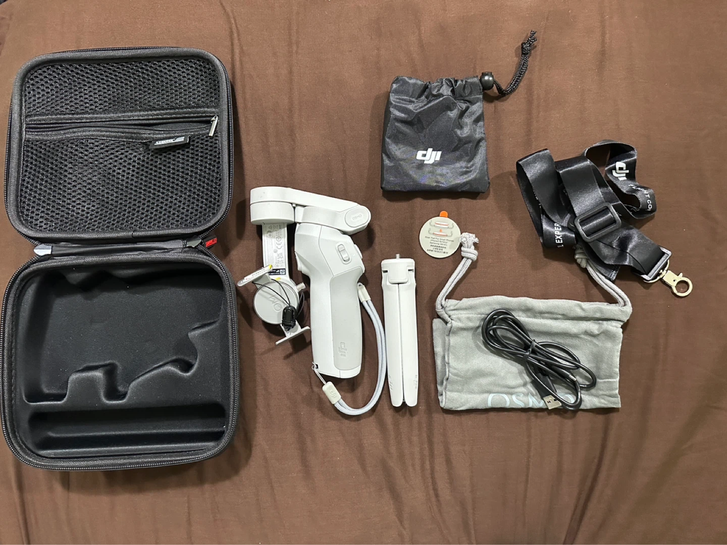 DJI OM 4 Smartphone Gimbal with bag & extra accessories