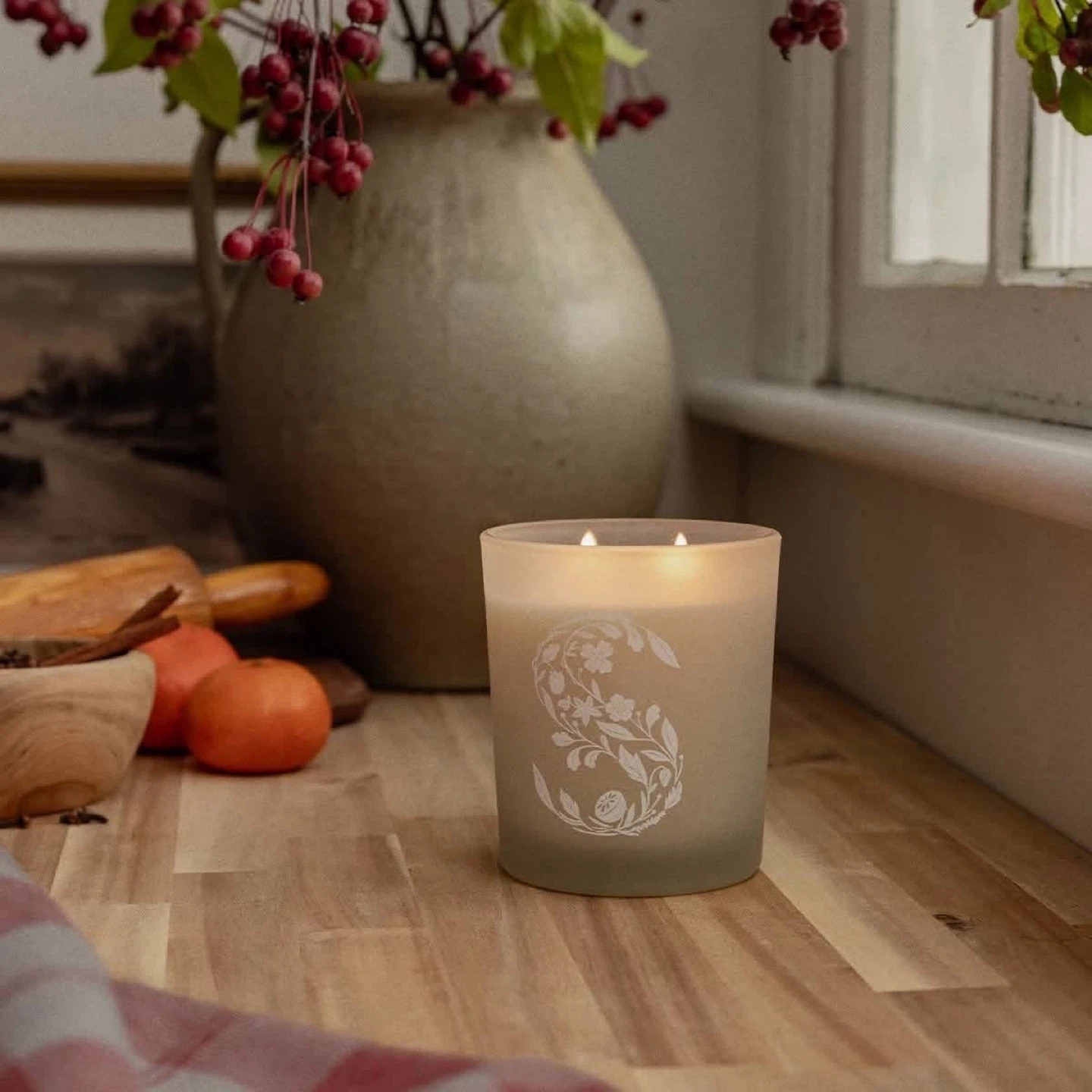 FREE SCENTSY CANDLE ALL MONTH LONG.