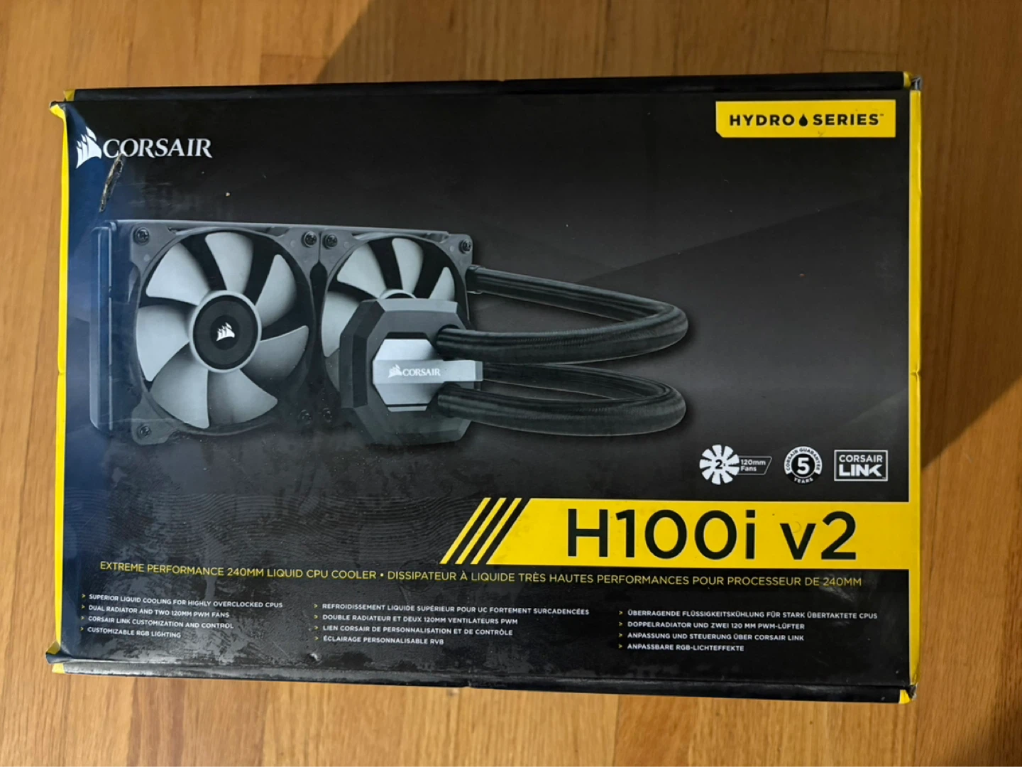 Corsair Hydro Series H100i v2 Liquid CPU Cooler