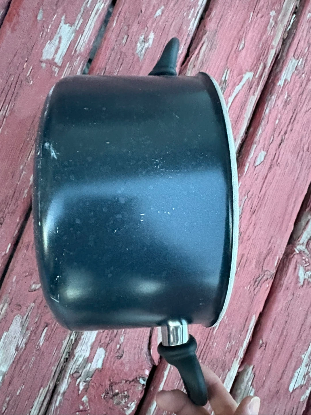 Black Pot with White Interior - photo 2
