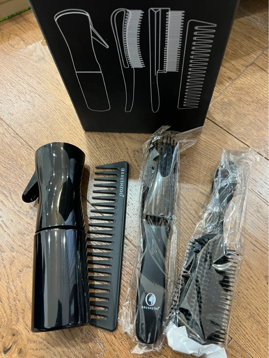 BrushZOO Detangling Brush Set with Combs - photo 3