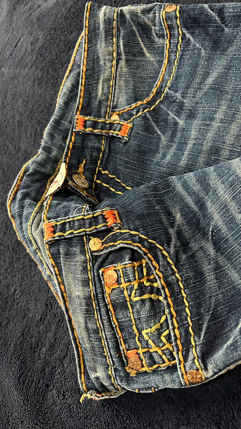 True Religion Jeans Size 30 (Clean + Good Condition)