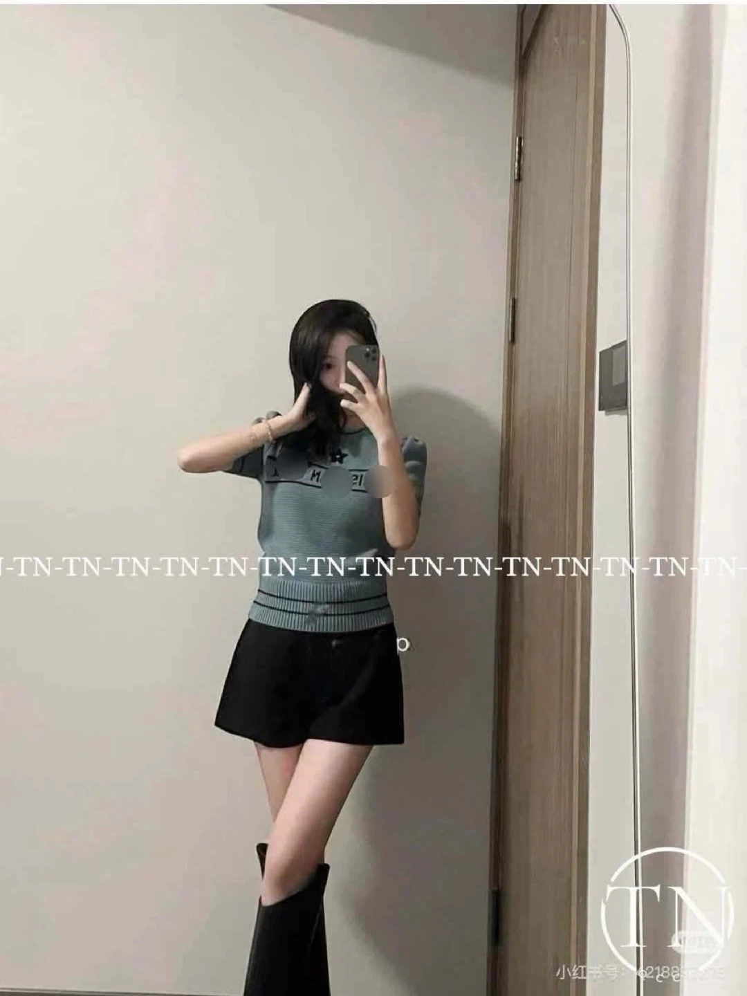 Christian Dior Short-Sleeved Sweater - photo 4