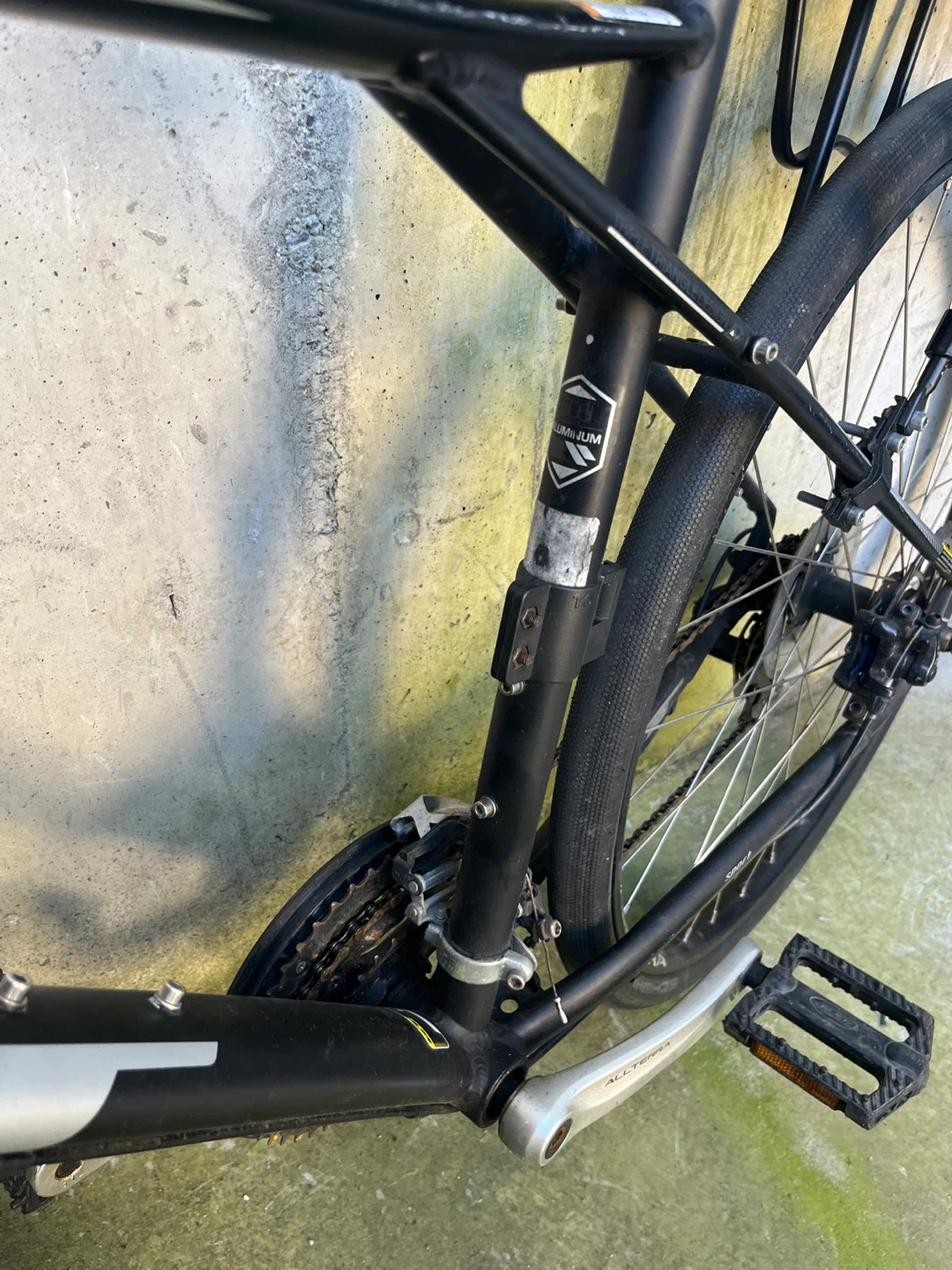 GT Sport Hybrid Bike - photo 3