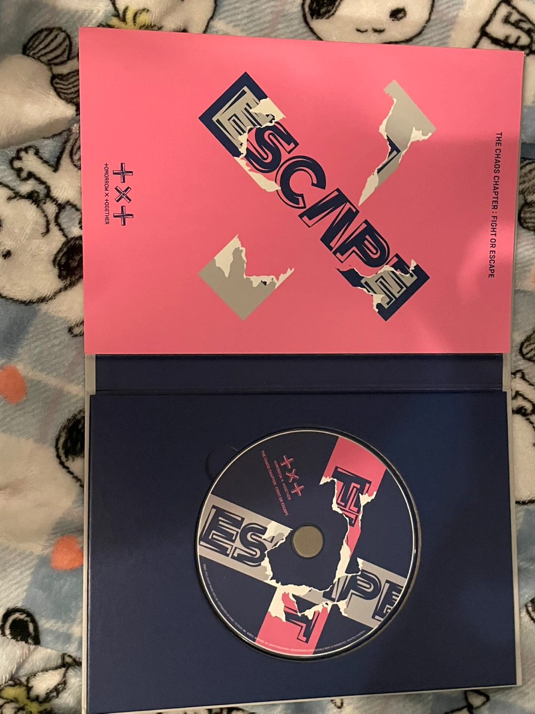 TXT The Chaos Chapter: Fight or Escape Album w/ Photocards - photo 2