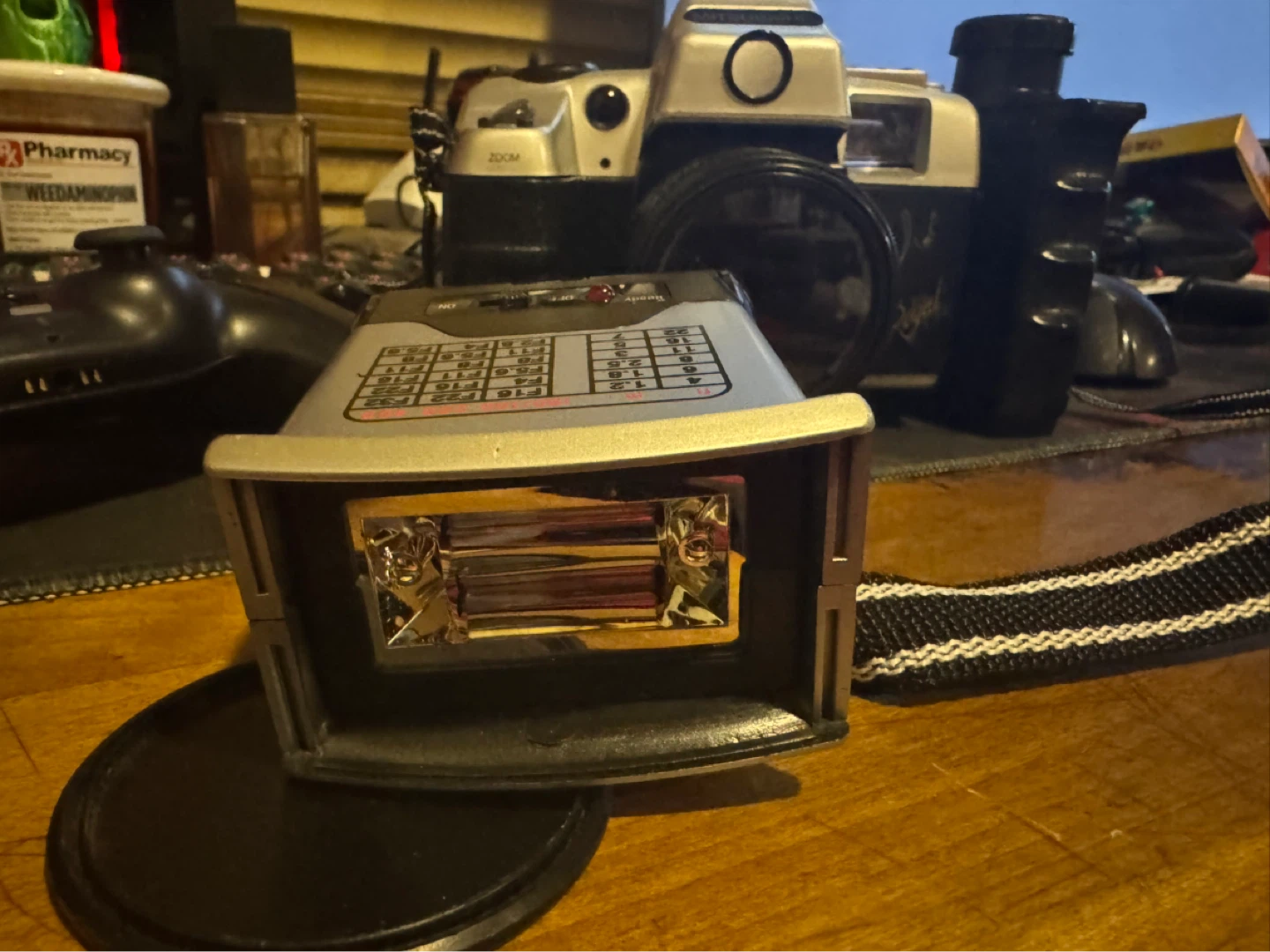 Mitsubishi Royal Zoom Film Camera with Flash Unit - photo 2