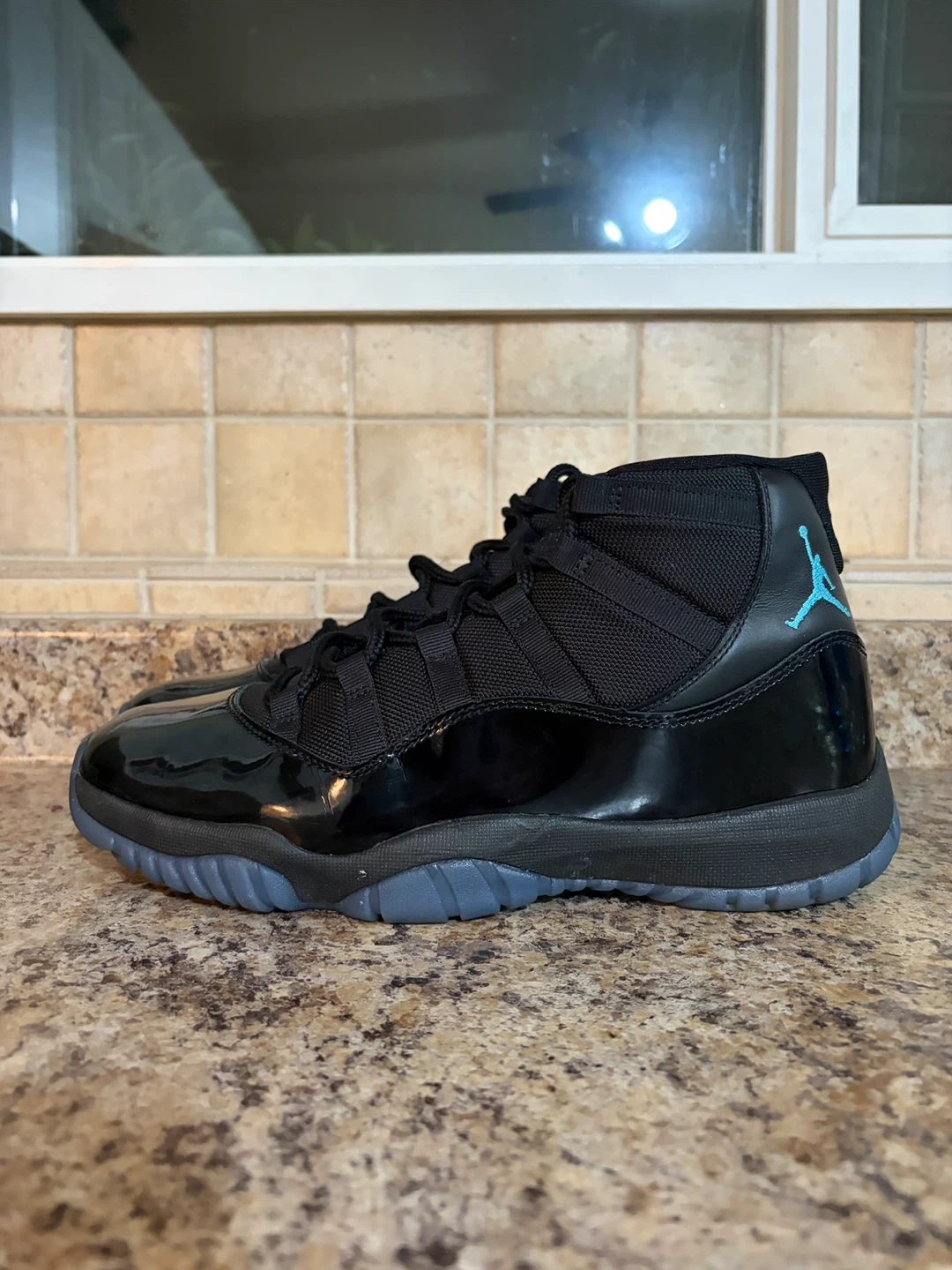 Air Jordan 11 Retro "Legend Blue" "Columbia" - photo 3