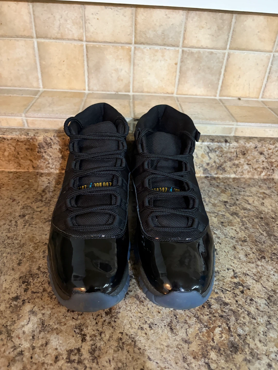 Air Jordan 11 Retro "Legend Blue" "Columbia" - photo 4