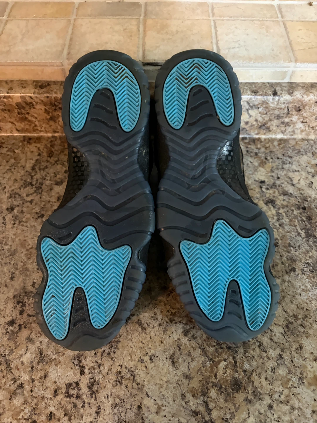 Air Jordan 11 Retro "Legend Blue" "Columbia" - photo 5