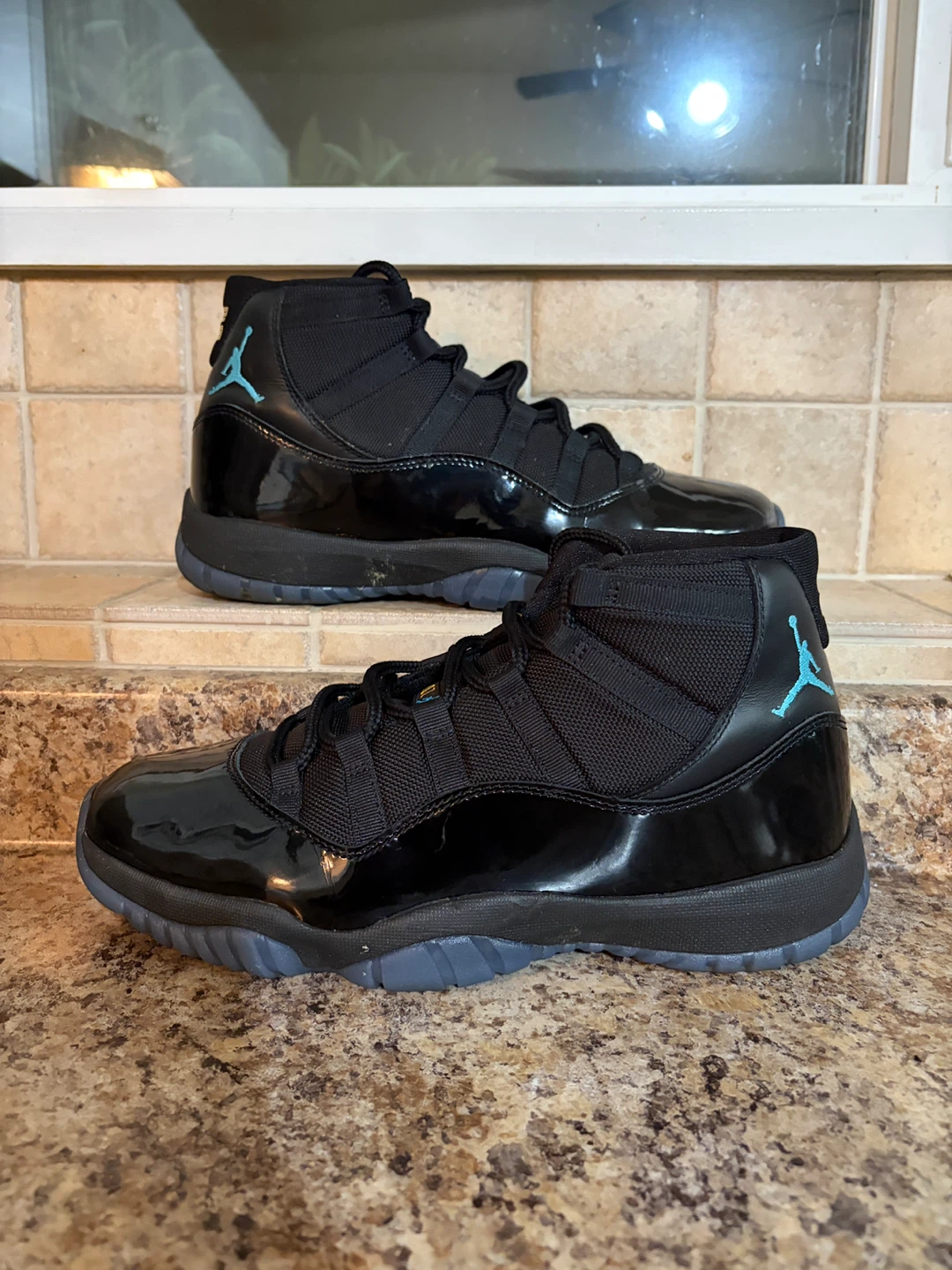 Air Jordan 11 Retro "Legend Blue" "Columbia"