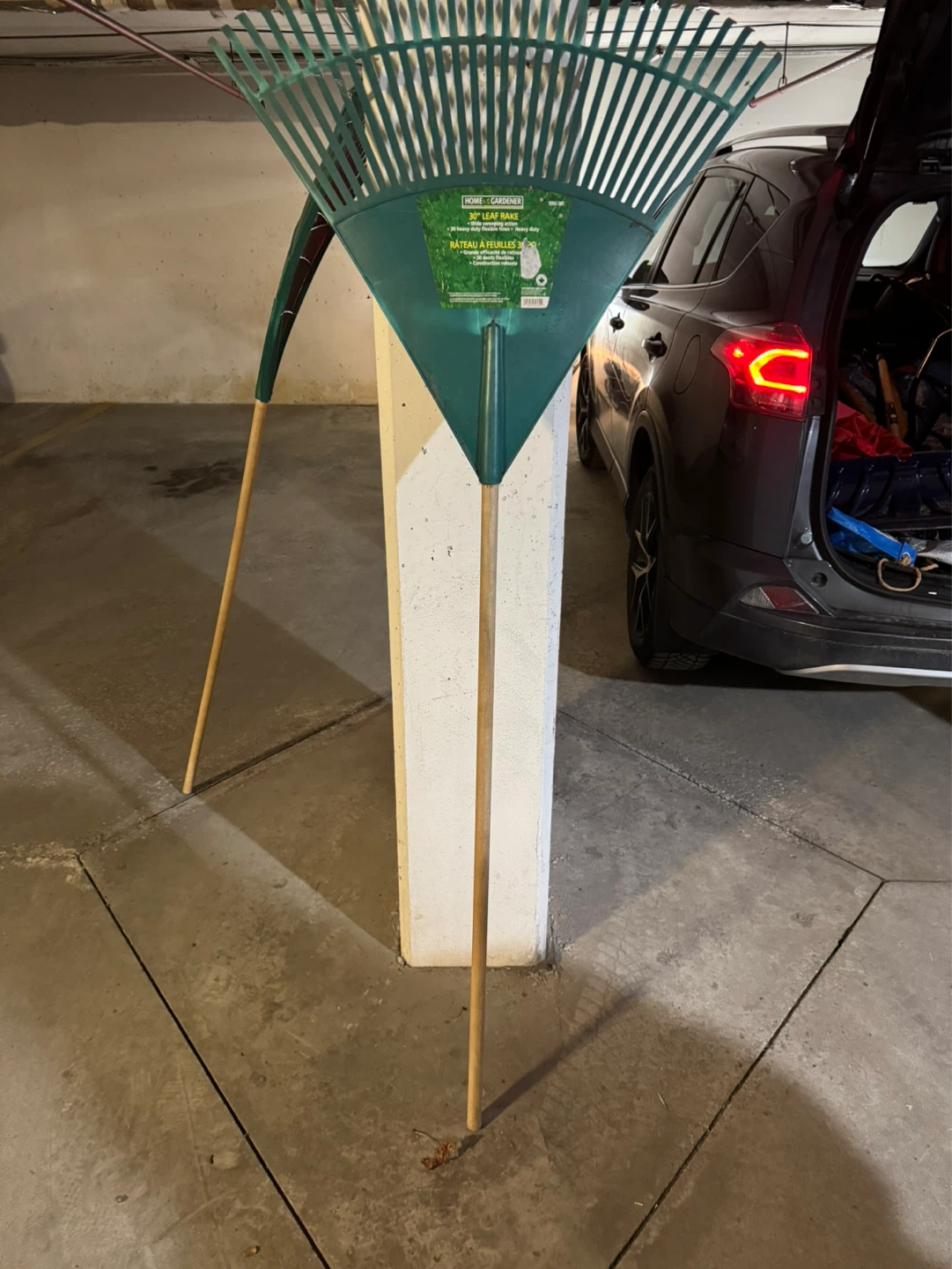 Home Gardener 30" Leaf Rake - photo 3
