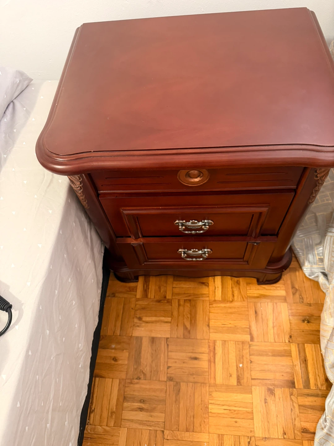 Cherry Wood Dresser and Nightstand Set - photo 3